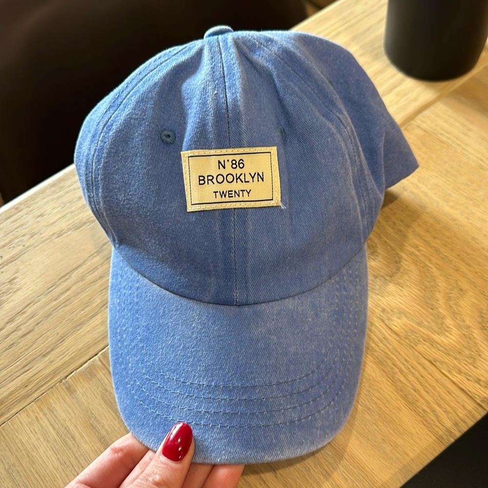 NEW Adjustable Light Blue + White ‘Brooklyn Twenty N.86’ Baseball Cap OS